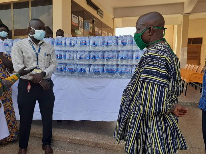 Akufo-Addo Donates 100 Packs of Bottled Water to Eastern Regional Hospital