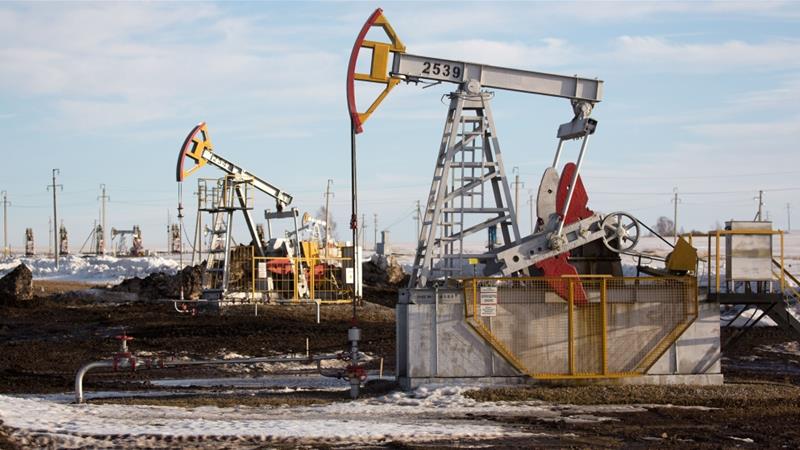 Nowhere to Go: US oil Prices Fall Back Below Zero, Stocks Fall