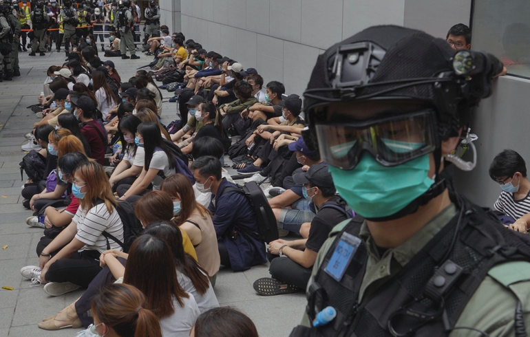 Hong Kong Police Arrest Hundreds And Fire Pepper Pellets Amid Fresh Unrest