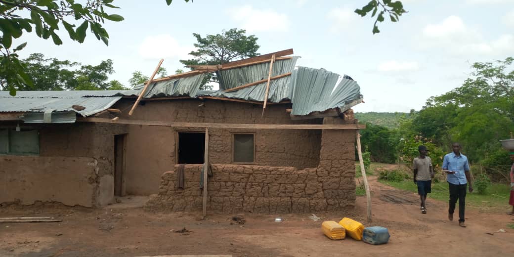 E/R: 28 Houses Ripped Off 140 Residents Displaced At Kwahu