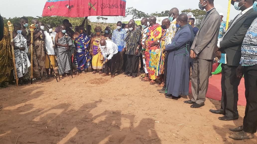 Health Minister Cuts Sod for Construction of Okere Hospital