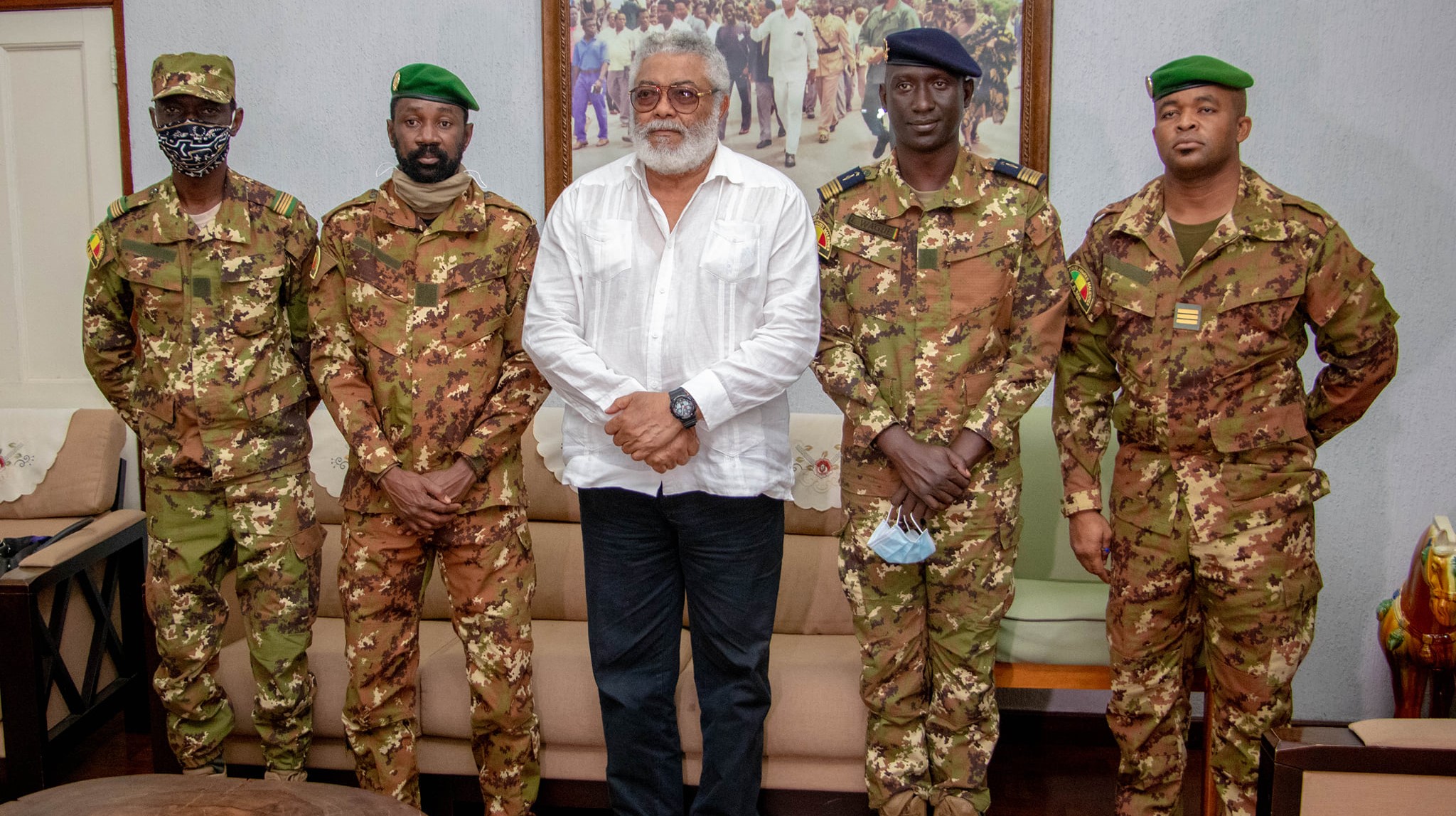 Rawlings Receives Malian Military Leaders