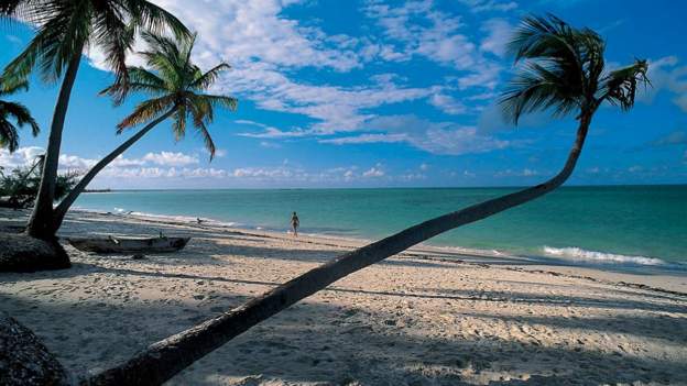 Covid-19: Mozambique Weighs Closing Beaches Again