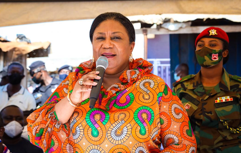 First Lady Tours Achimota, Akweteman Markets And Meets Traditional Leaders