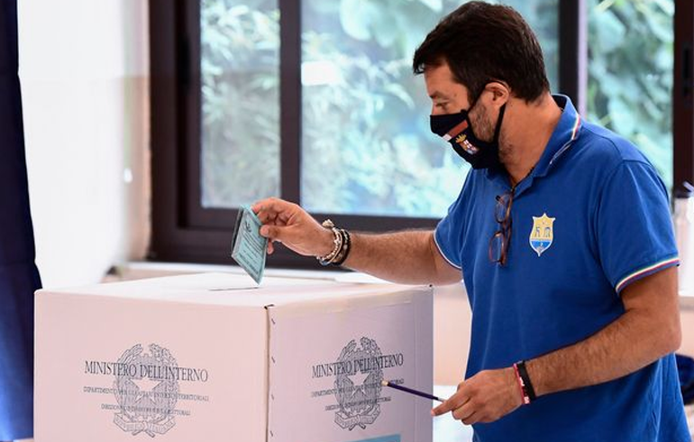 Italians Vote To Slash Size Of Parliament By A Third