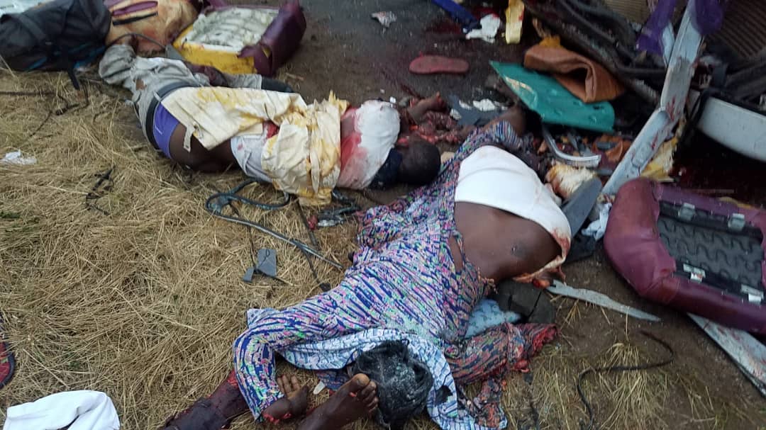 Breaking: 14 Dead, Over 80 Passengers Injured In A Gory Accident On Accra - Kumasi Highway