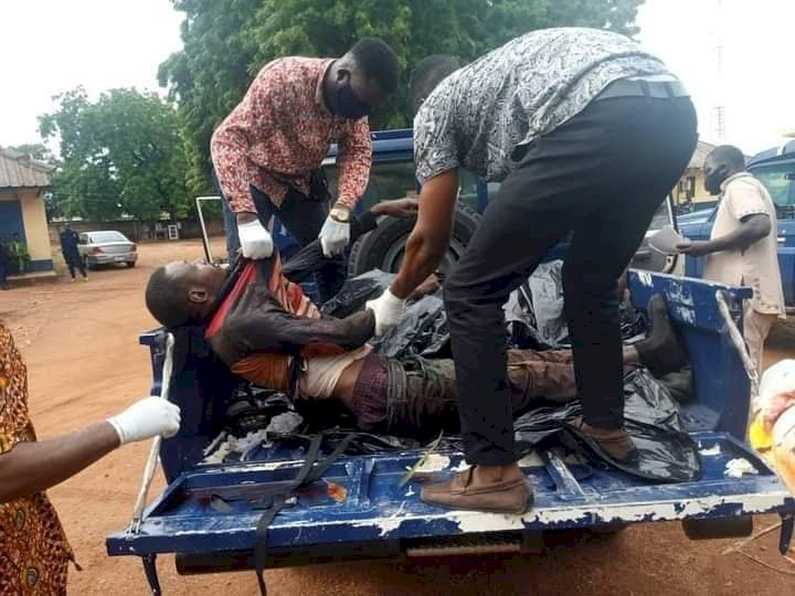 Kwahu South: Nketepa Residents Battle Highway Robbers, Grab One, Others Escape