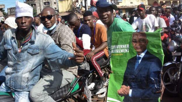 Tension As Hundreds Flee Homes Before Guinea Vote