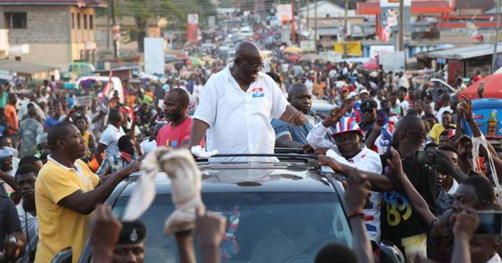 Akufo-Addo Storms NDC World Bank as Mahama Invades Swing Western Region