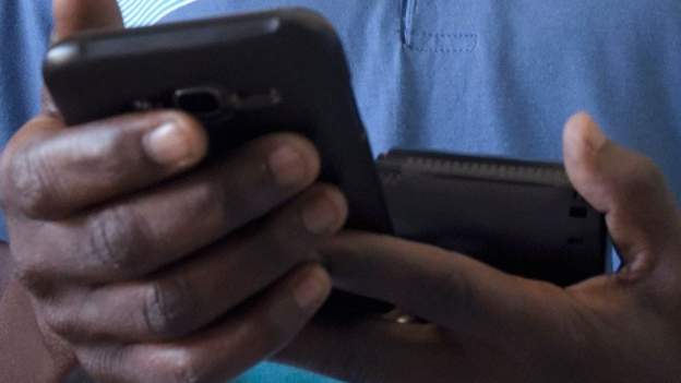 Campaigners Urge Cameroonians to Boycott Phone Tax