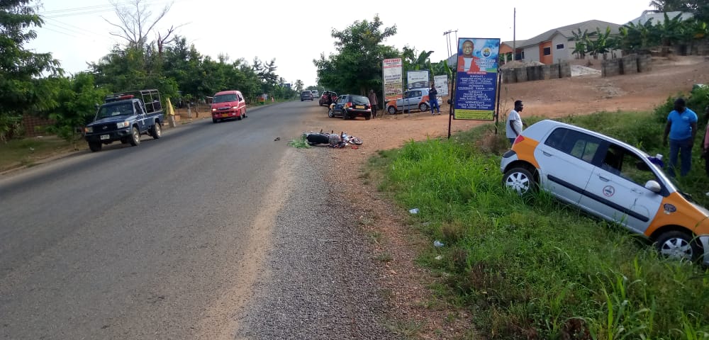 Taxi Collides Head-On With Okada in Akyem Tafo, Many Injured