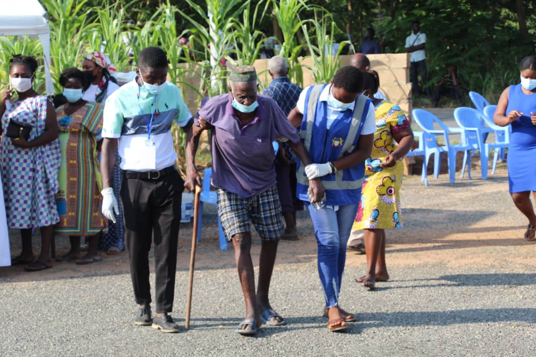 Muntaka Mohammed Uses His Daughter’s Thumbprint To Vote