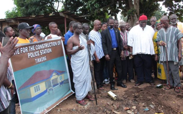 E/R: Tinkong Residents Building Police Station As Criminals Invade Community