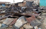 E/R: Fire Outbreak at Akyem Kwabeng Zongo Renders Family Homeless