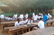Koforidua: Oti Boateng SHS Boarding Students Eat Under Scorching Sun