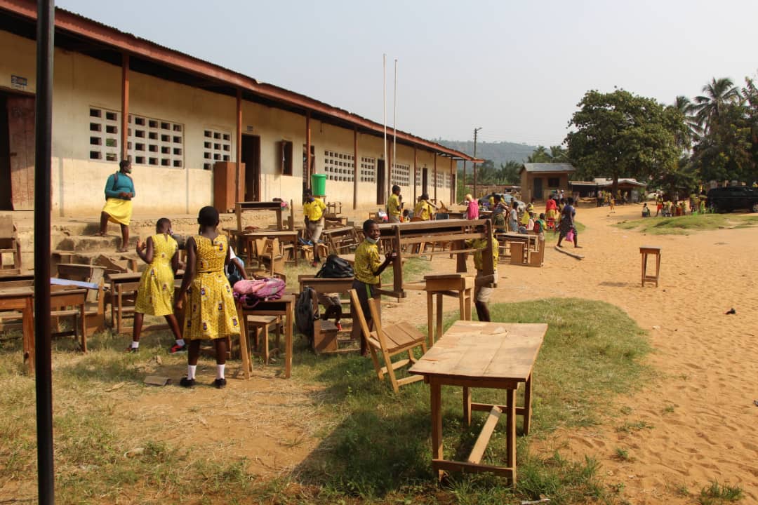 Yilo:  Inadequate Desks Forces Pupils to Swarm in Classrooms in Breach of Social Distancing Protocol