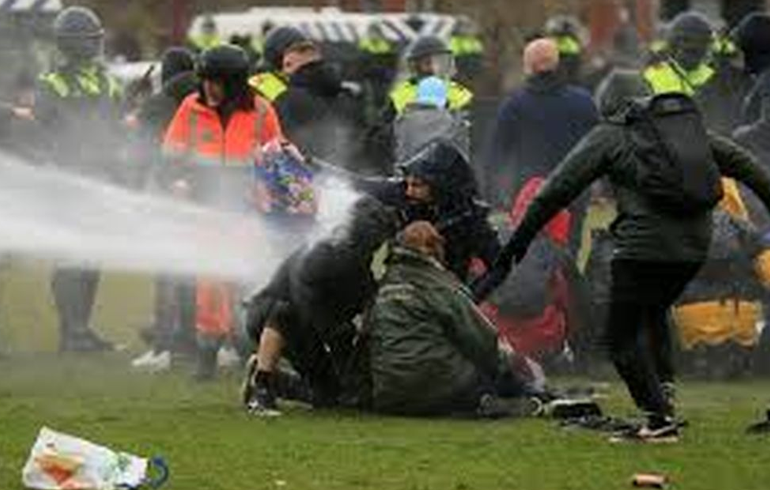 Covid: Dutch PM Mark Rutte Condemns Curfew Riots As 'Criminal Violence'