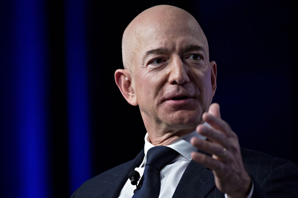 Jeff Bezos to Step Down As Amazon Chief Executive