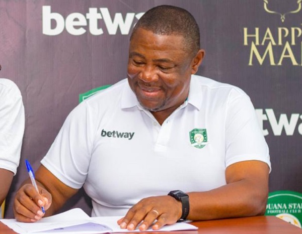 Aduana Stars to Extend Coach Paa Kwasi Fabin’s Contract