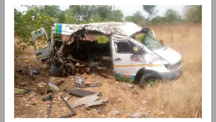 S/R: “Flying” Student Chop Box Causes Accident, 8 Killed | Bryt FM