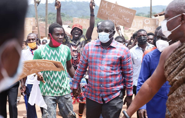 Anger In Kwahu As Youth Embarrasses Eastern Regional Minister