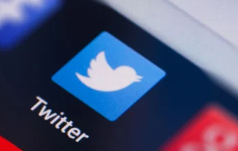 Russia Targets Twitter Speed Over 'Banned Content'