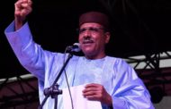 Niger's Mohamed Bazoum Sworn In As President after Failed Coup