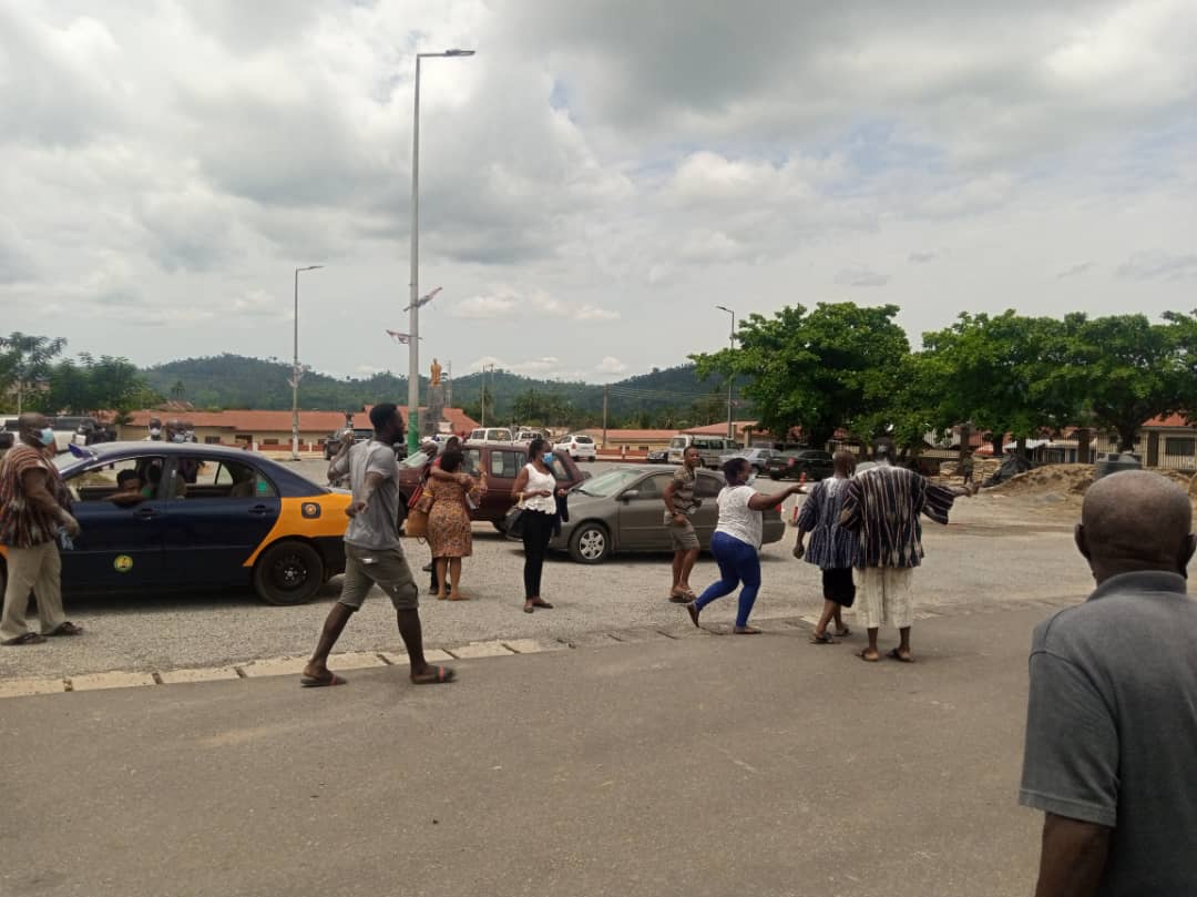 E/R: Okyenhene Nullifies Enstoolment Process of New Chief at Teacher Mante