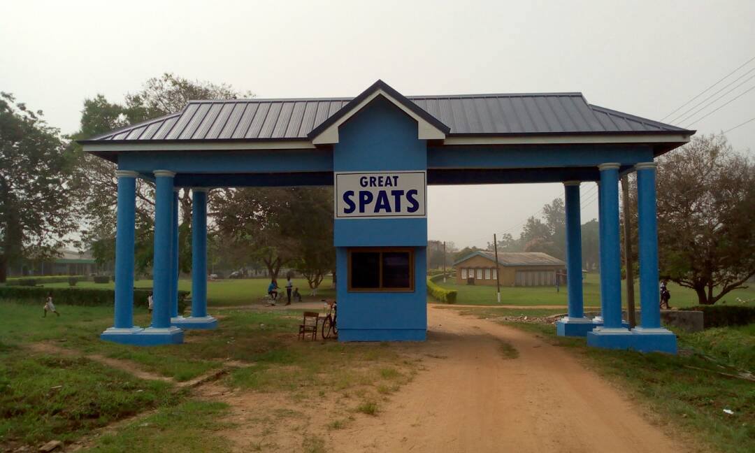 Kukurantumi: Angry Students of SPATS  Attack Matron, Taxi Driver over Stolen Free SHS Foodstuffs