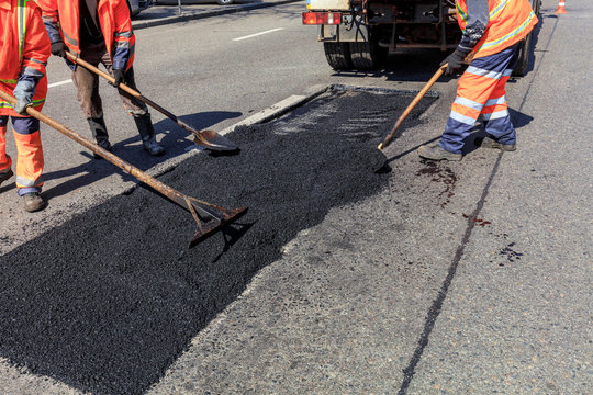 Road Contractors to Bear Five-Year Defect Liability - Minister