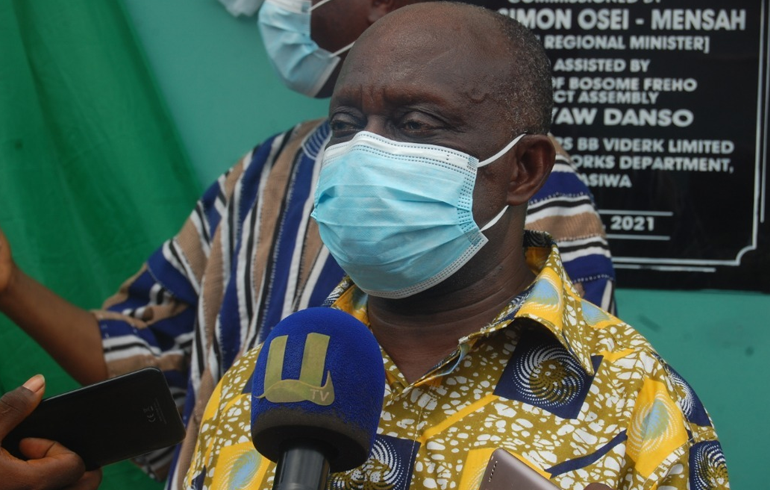 A/R: Minister Hails Bosome Freho DCE For Good Performance