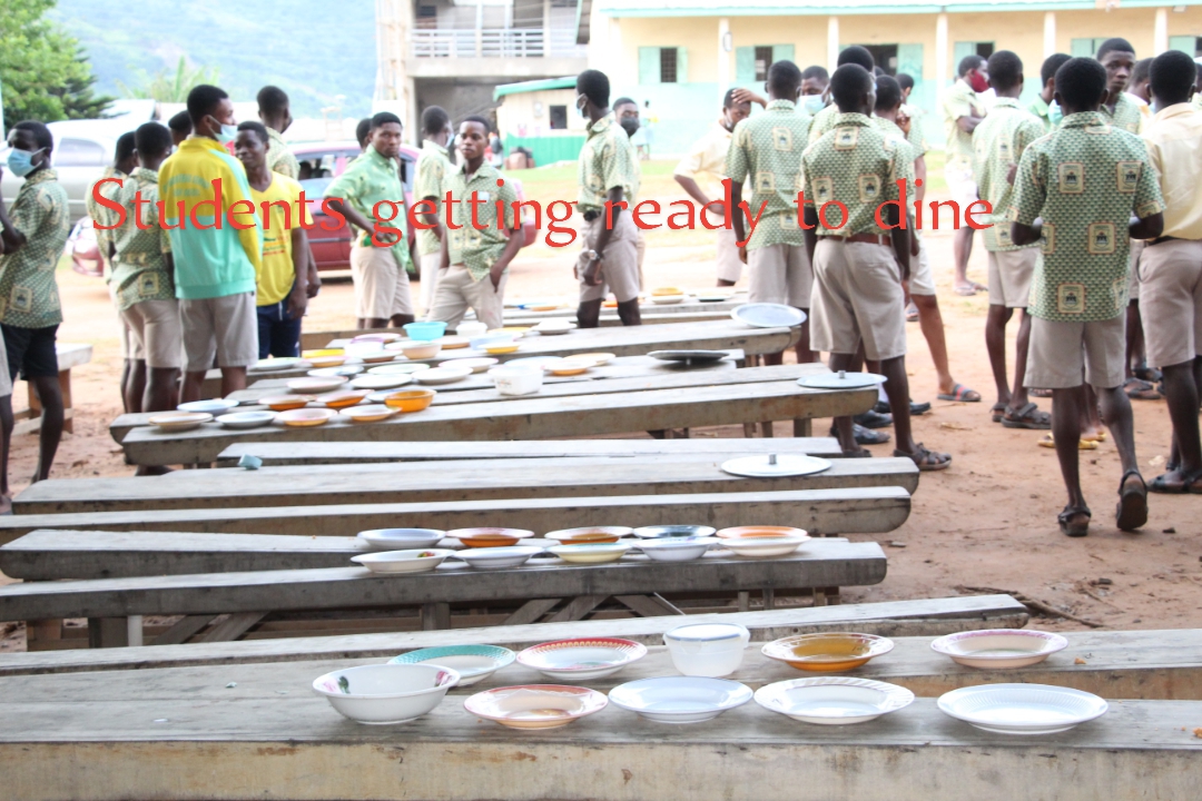 Daasebre Oti Boateng under Fire for Abandoning SHS Renamed after Himself, Students Dine with Birds under Tree