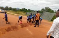 Akyem Tafo: School Pupils Construct Speed Ramps