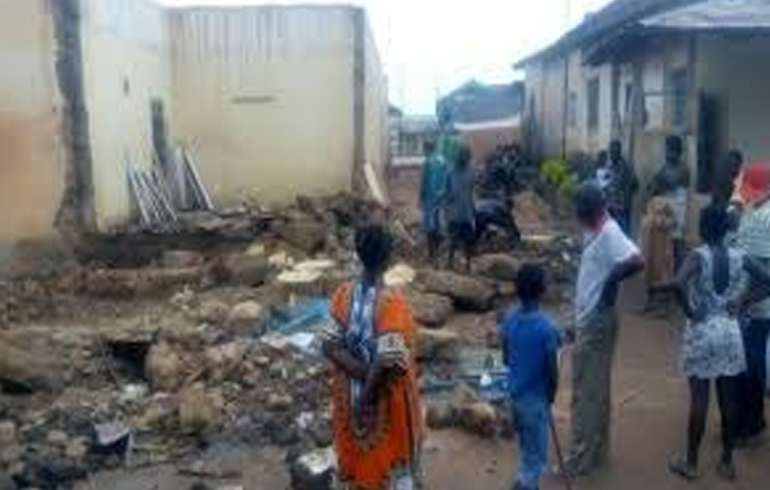 A/R: Collapsed Building Kills Mother And 3-Yr-Old Daughter