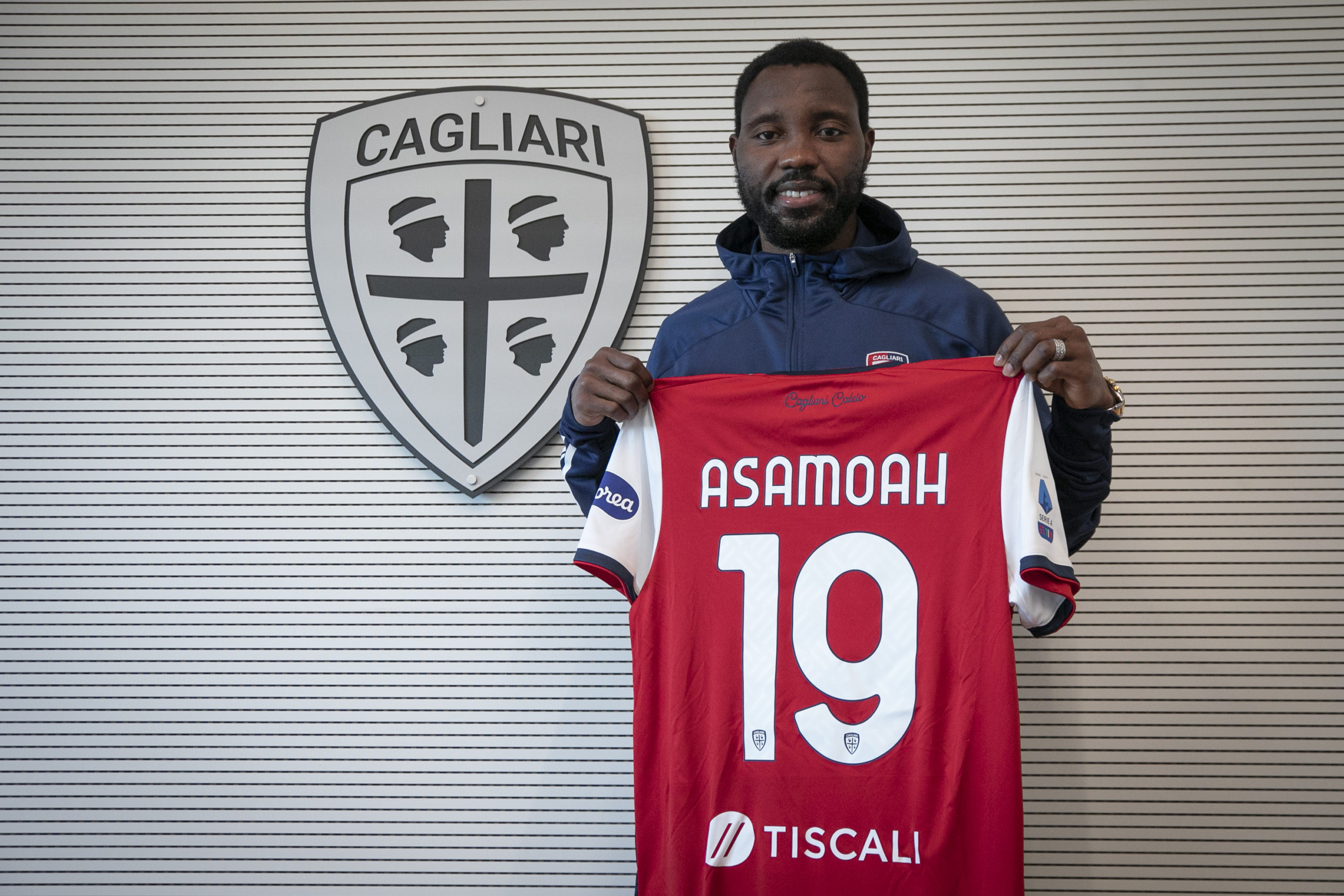 Kwadwo Asamoah Set To Leave Cagliari after Expiration of Contract