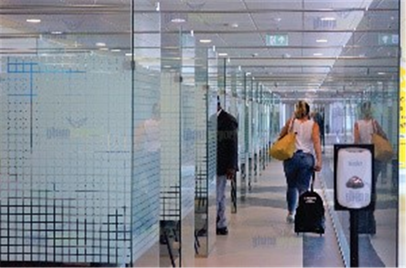More Foreigners Test Positive for COVID-19 at Airport