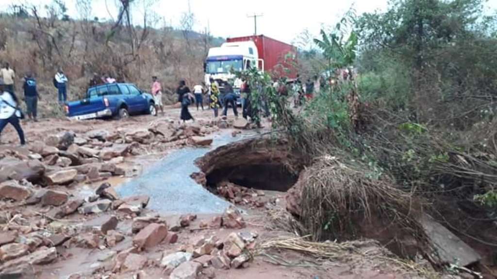 Deplorable Akosombo - Gyakiti Road Rewarded to Contract - Minister