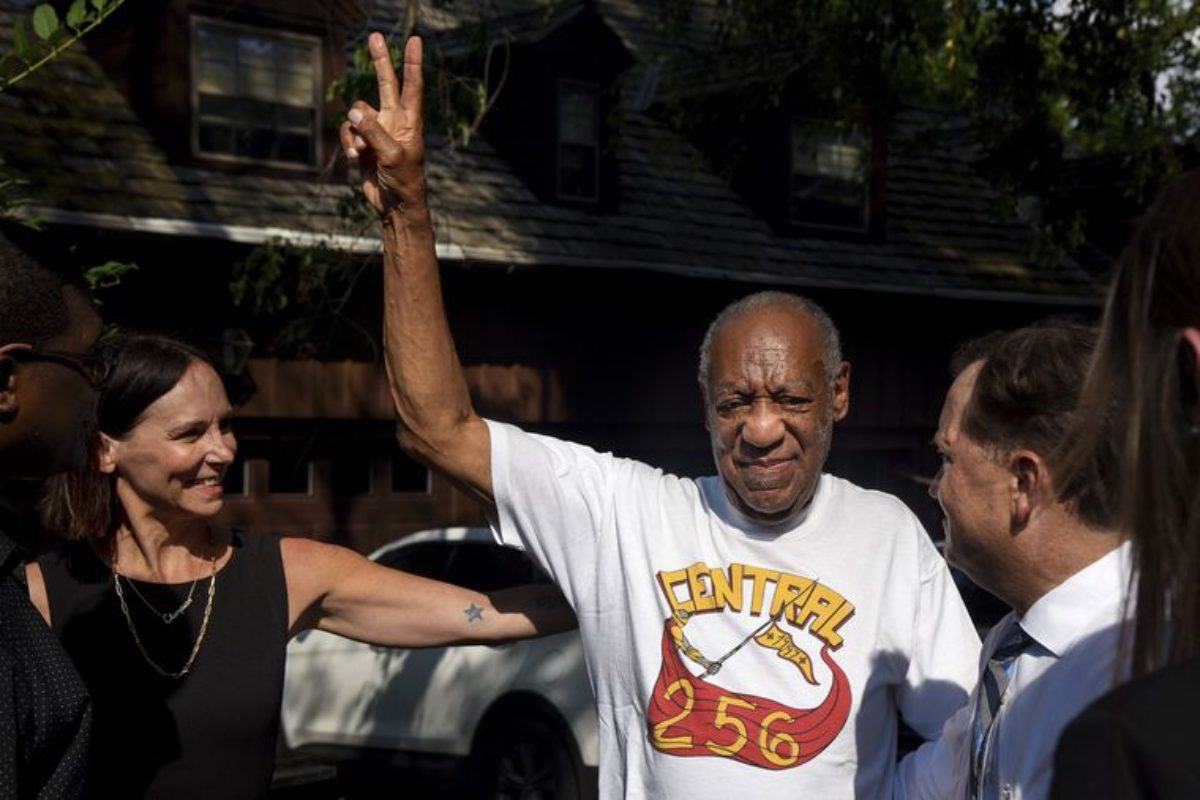 Bill Cosby Freed After Top Court Overturns Sexual Assault Conviction Bryt Fm 