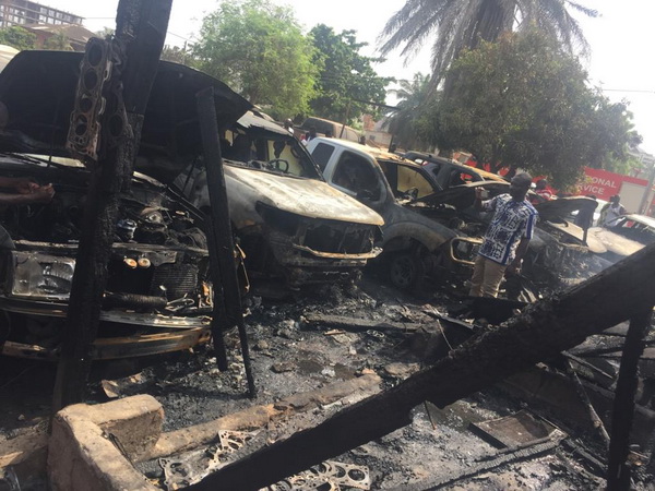 E/R: Fire Guts Mechanic Shop, 5 Cars Burnt