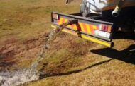 E/R: Human Excreta Leaks from Vacuum Truck on Akyem Tafo Road, Creates Unbearable Stench