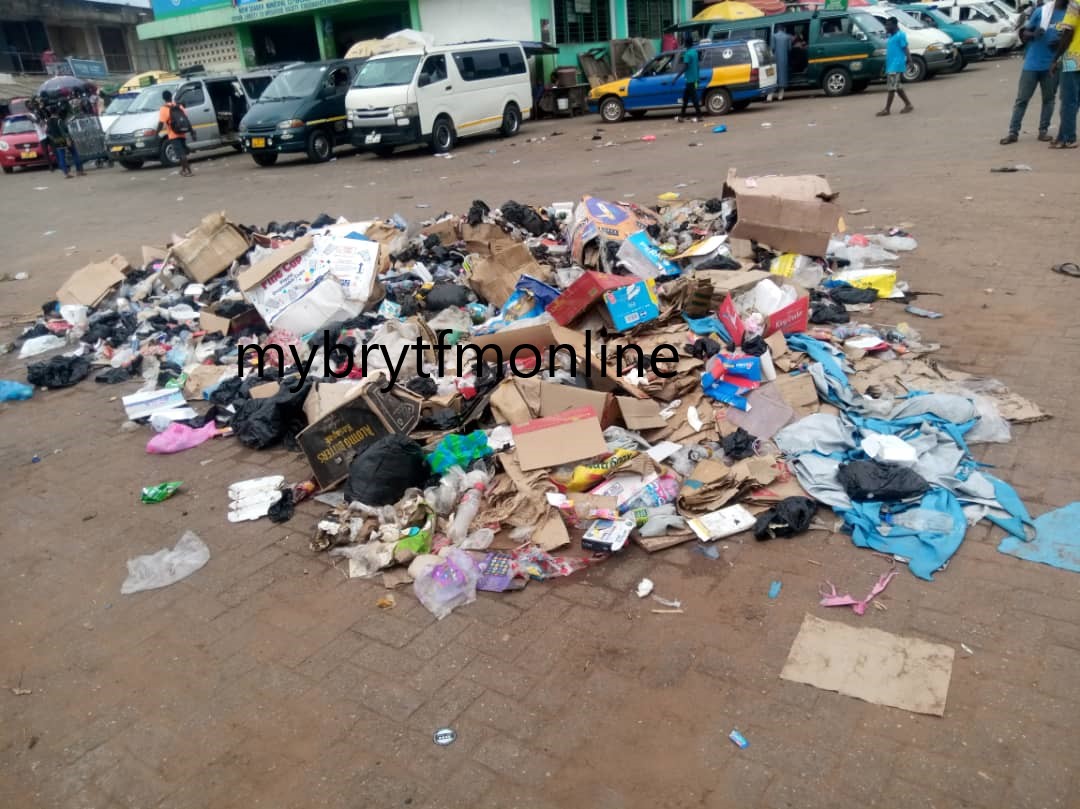 Koforidua: Refuse Left Uncollected at Lorry Terminal for Weeks