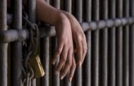 E/R: Effiduase Police Cage Suspected Armed Robber With Gunshot