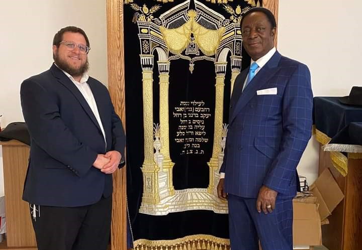 Dr. Duffuor Visits Jewish House of Prayer As He Warms Up For Presidential Bid