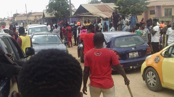 Residents Demonstrate Over Poor Roads at Ayi Mensah Damfa Road