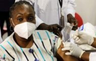 Nigeria to Bar Unvaccinated Civil Servants from Offices