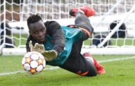 Edouard Mendy: Chelsea and Senegal Keeper Is the 'Best In the World' Says Willy Caballero