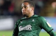 Brendan Galloway: Plymouth Argyle Defender Suffers Dislocated Kneecap