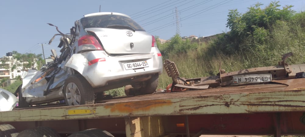 Pedestrian, Uber Driver In Critical Condition After Container Fall On Saloon Car