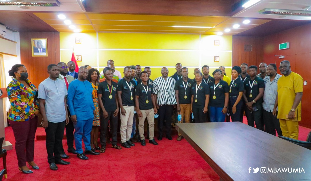 Bawumia Meets Gold Medal Winners of 2021 Worldskills Ghana National Skills Competition