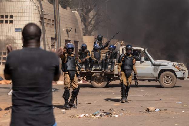 Burkina Faso President Dissolves Government